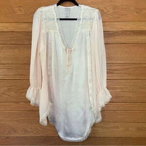 Vintage 90s Y2K Cacique pale pink lace trim peasant blouse floral detail top